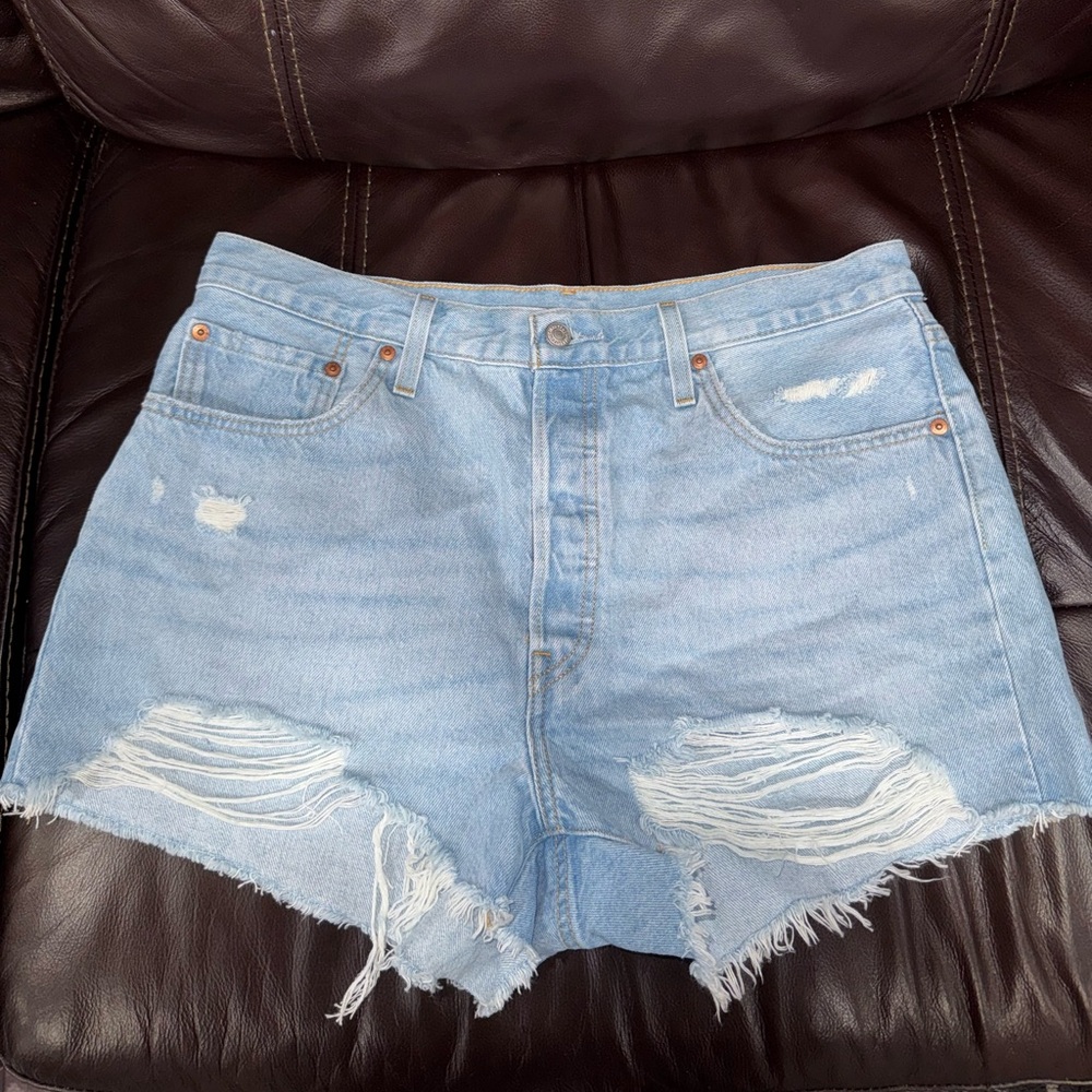 Levi’s Hi-Rise Light Wash Shorts